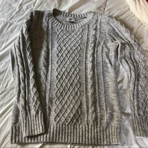 Gray Cable Sweater ⛄️